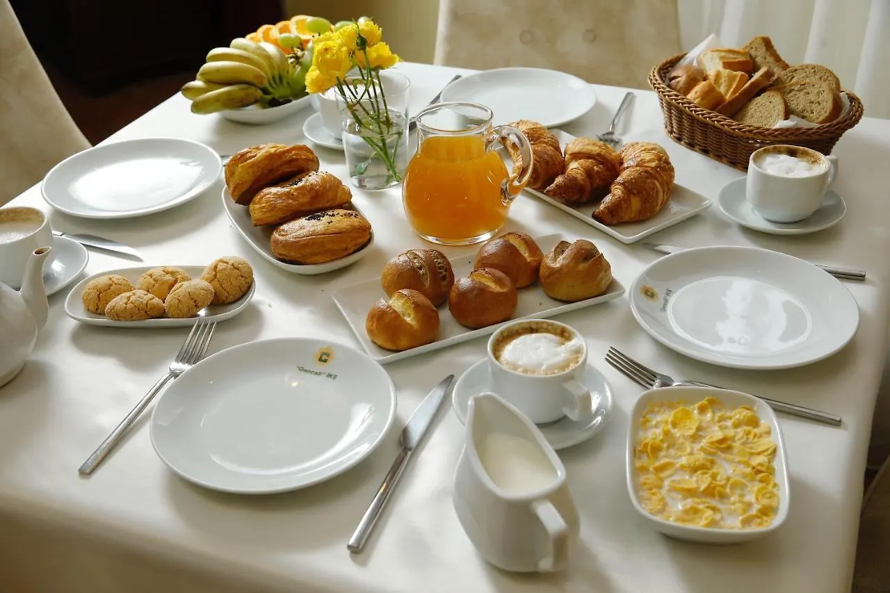 Ganjali Plaza Hotel Baku